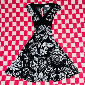 B. Smart Y2K 2000s Retro Vintage Paisley Floral Tie Back Midi Dress - Size 3/4